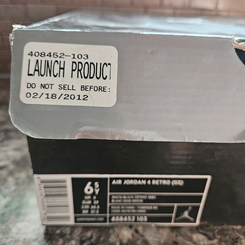 Air Jordan 4 Retro Cement Grey - Picture 5 of 5